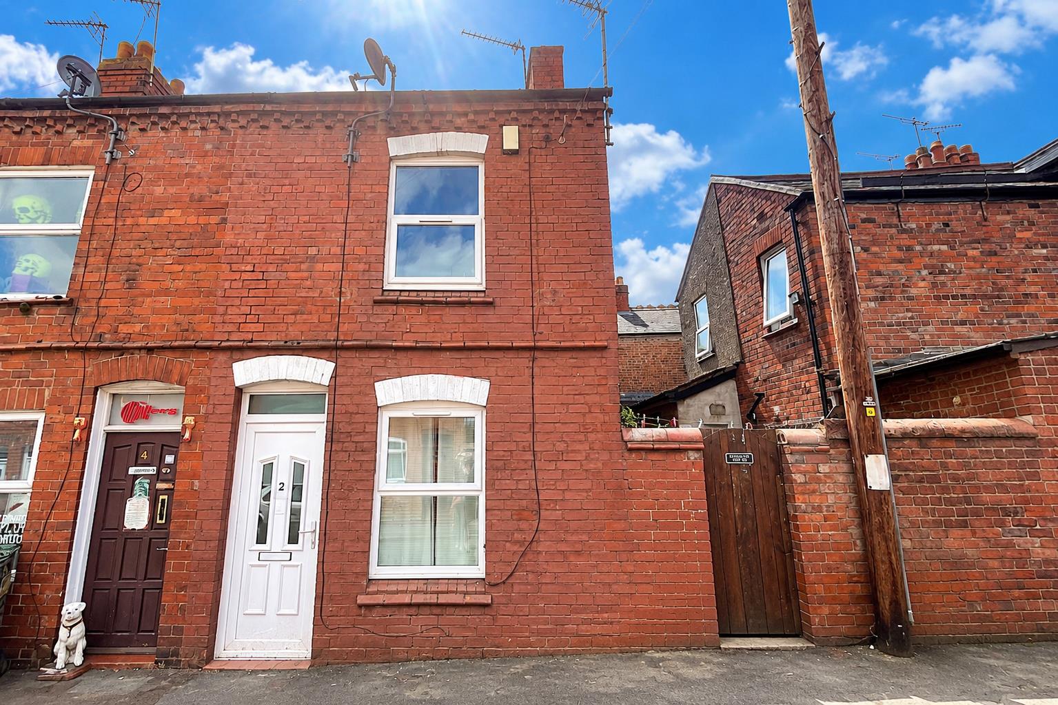 2 Upper Lord Street, Oswestry, SY11 1LT To Let